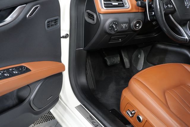 Used 2021 Maserati Ghibli S image 8
