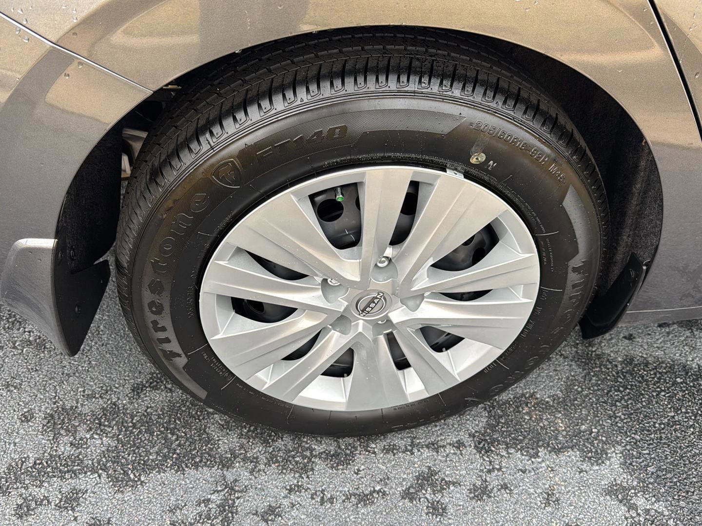 Used 2025 Nissan Sentra S image 31