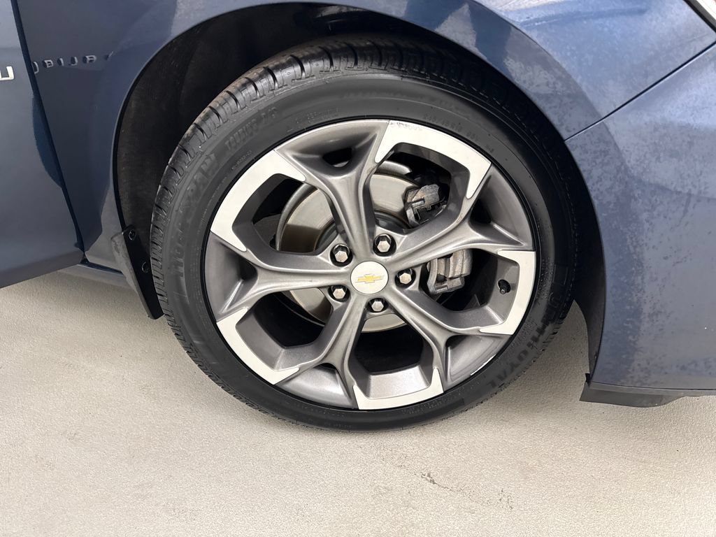 Used 2021 Chevrolet Malibu LT FWD image 25