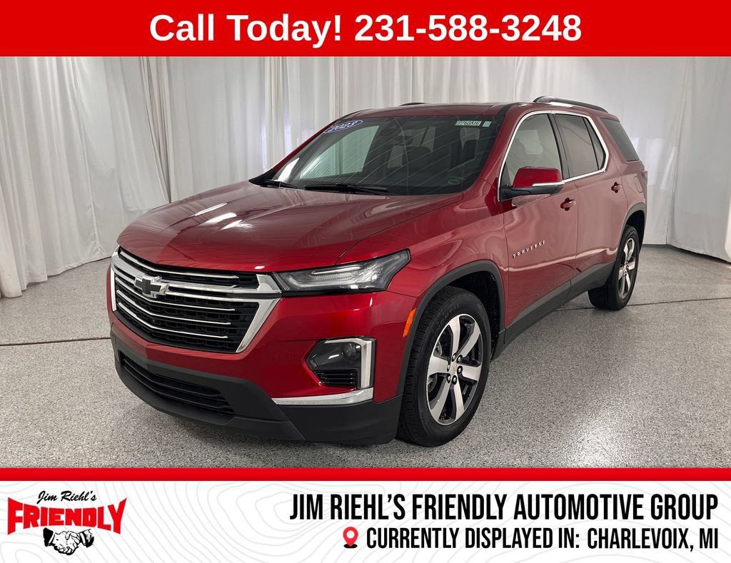 Used 2023 Chevrolet Traverse LT w/ LT Premium Package AWD/4WD image 1