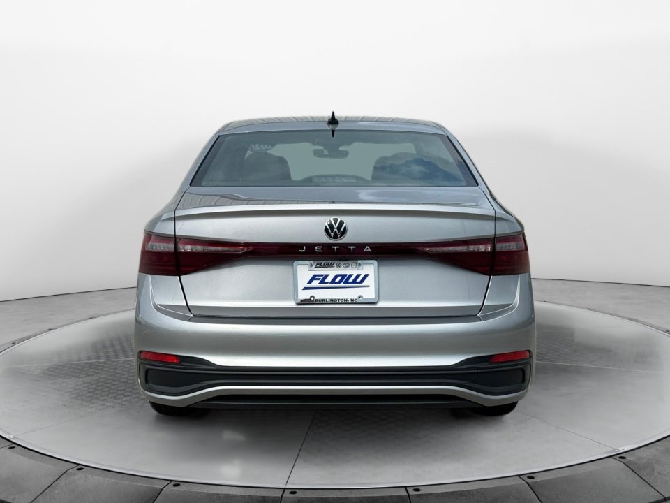 Used 2026 Volkswagen Jetta Sport FWD image 6