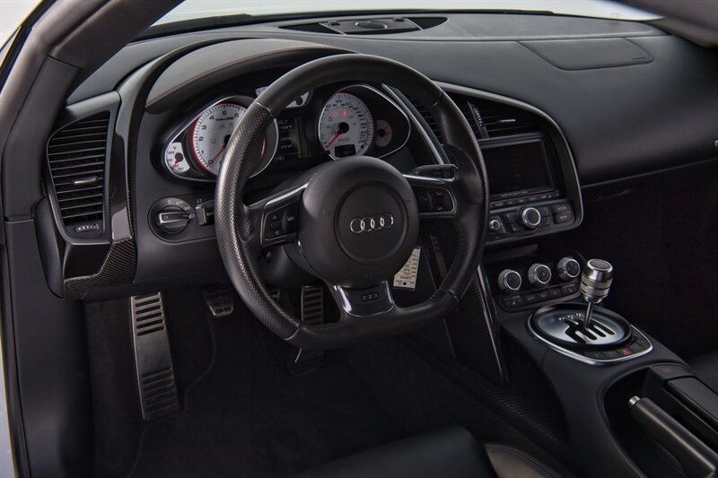 Used 2012 Audi R8 V10 AWD/4WD image 18