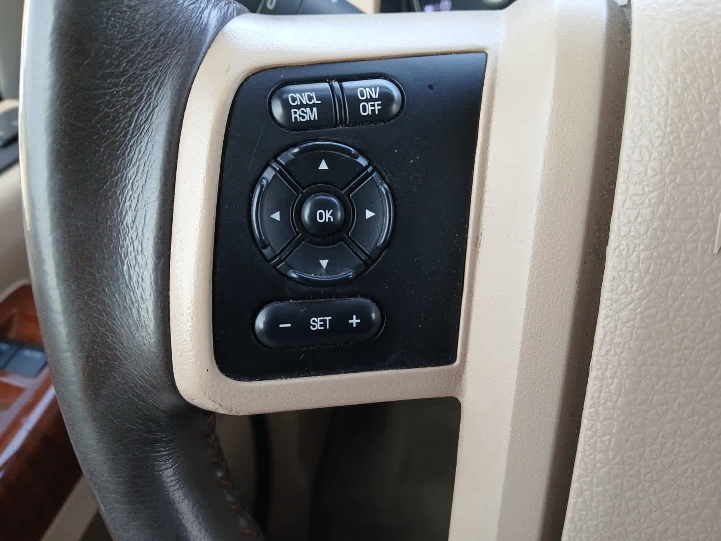 Used 2015 Ford F250 King Ranch w/ FX4 Off-Road Package AWD/4WD image 25