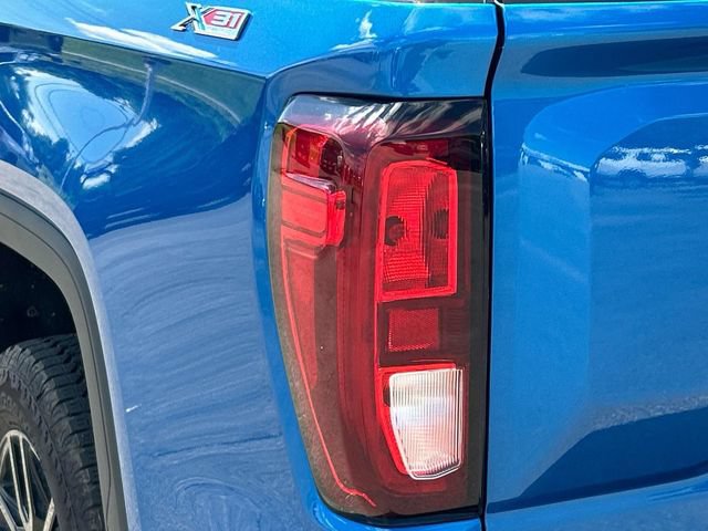 Used 2023 GMC Sierra 1500 Elevation w/ X31 Off-Road Package AWD/4WD image 11