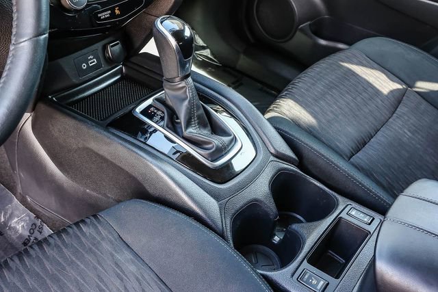 Used 2018 Nissan Rogue SV image 21