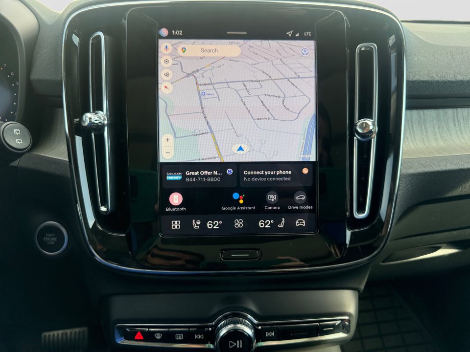 New 2026 Volvo XC40 B4 Core w/ Protection Package Premier FWD image 17