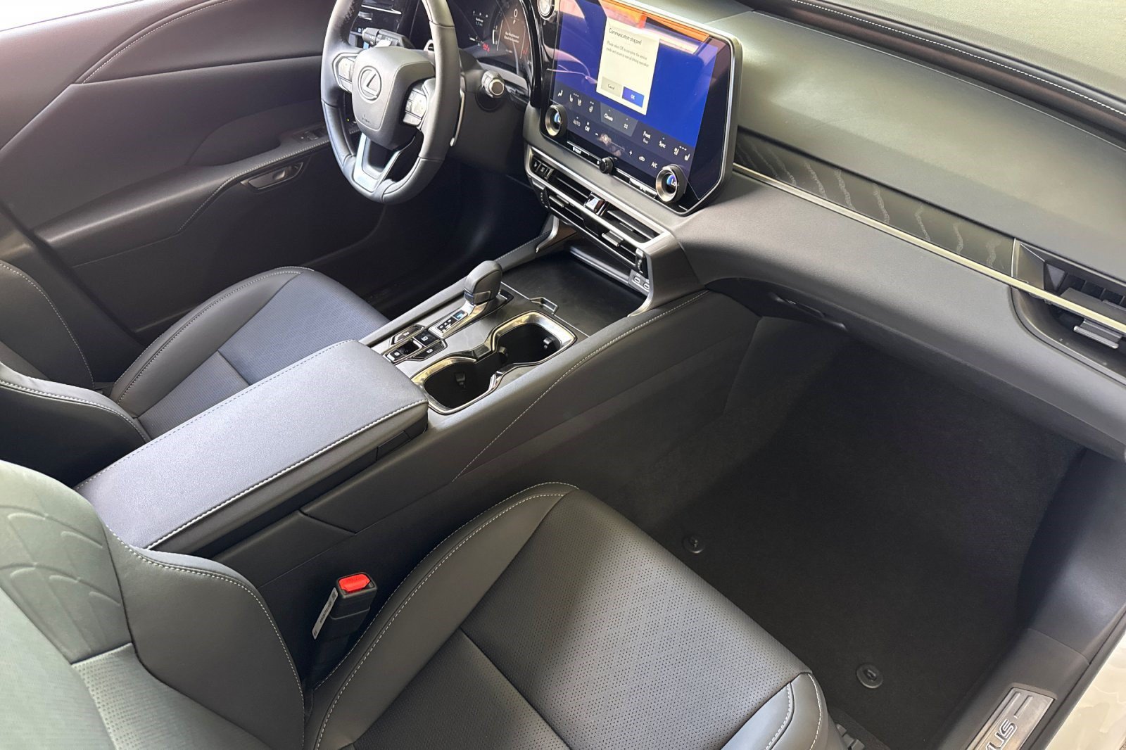 New 2026 Lexus RX 350 FWD image 28