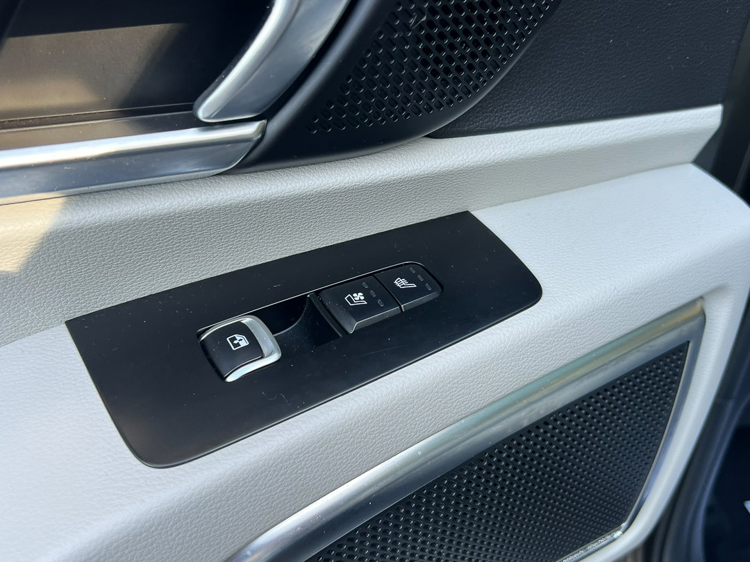 Used 2022 Kia Telluride SX w/ SX Prestige Package image 30