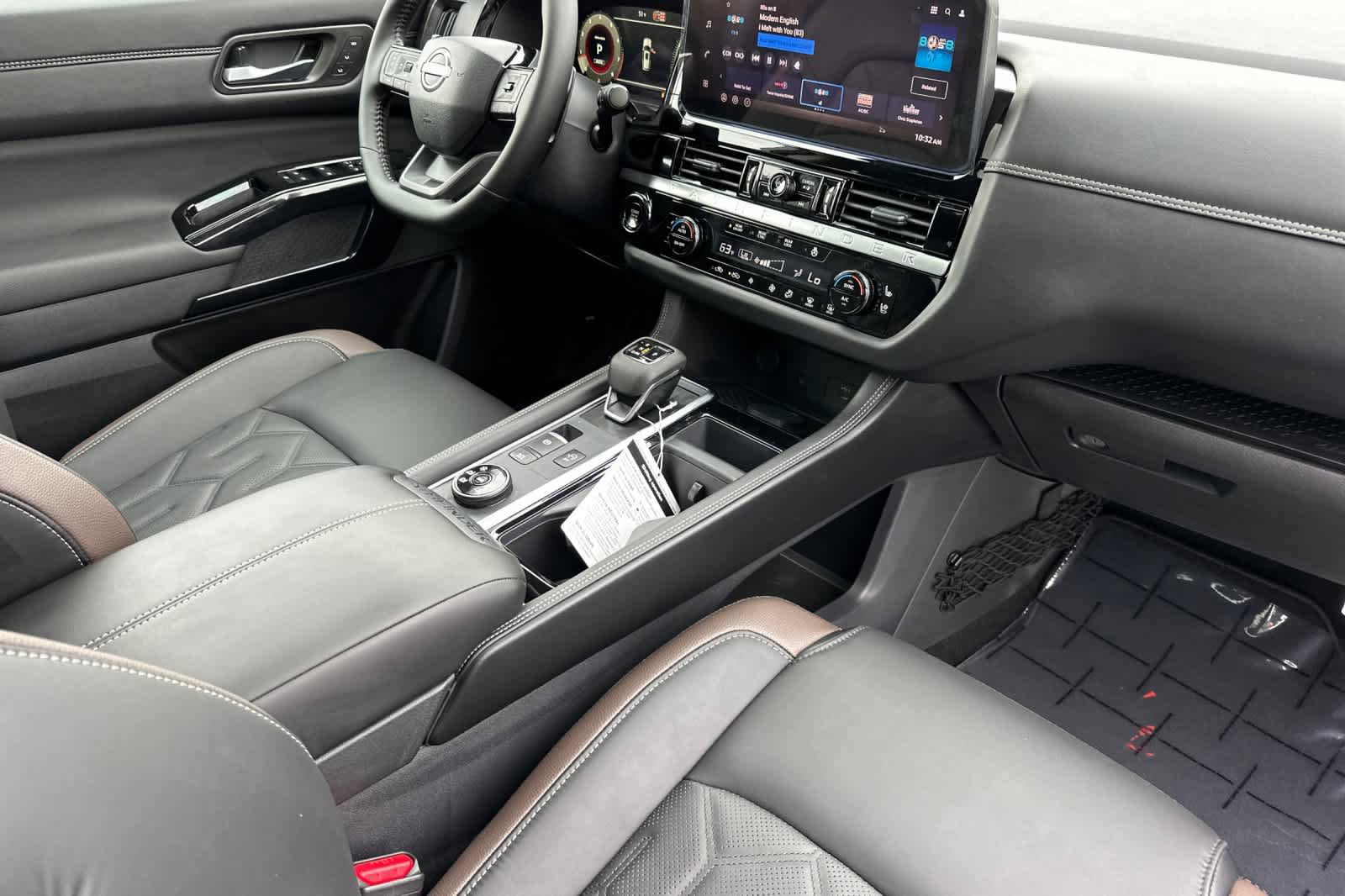 New 2026 Nissan Pathfinder Platinum image 17