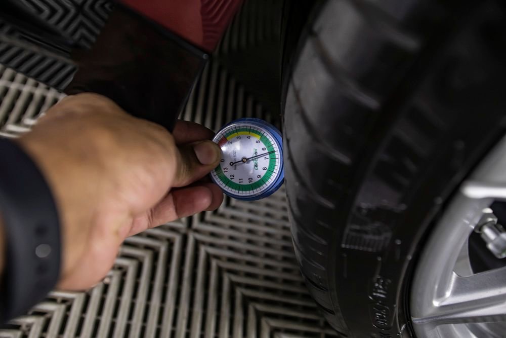 Used 2025 BMW M3 Competition w/ Executive Package image 48