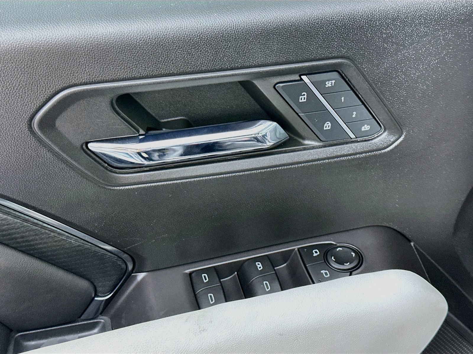 Used 2023 GMC Canyon AT4X AWD/4WD image 19