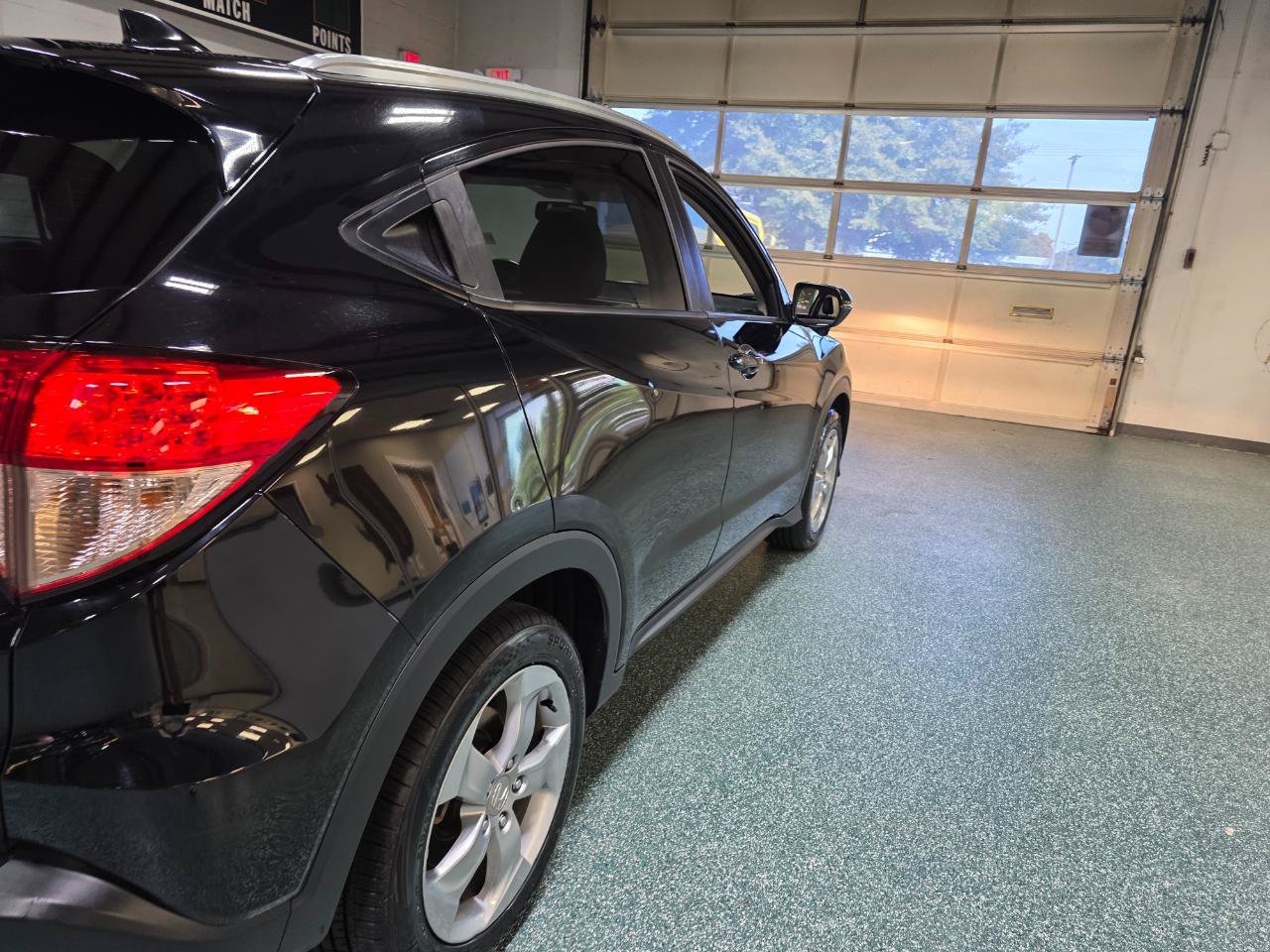 Used 2017 Honda HR-V EX-L image 7