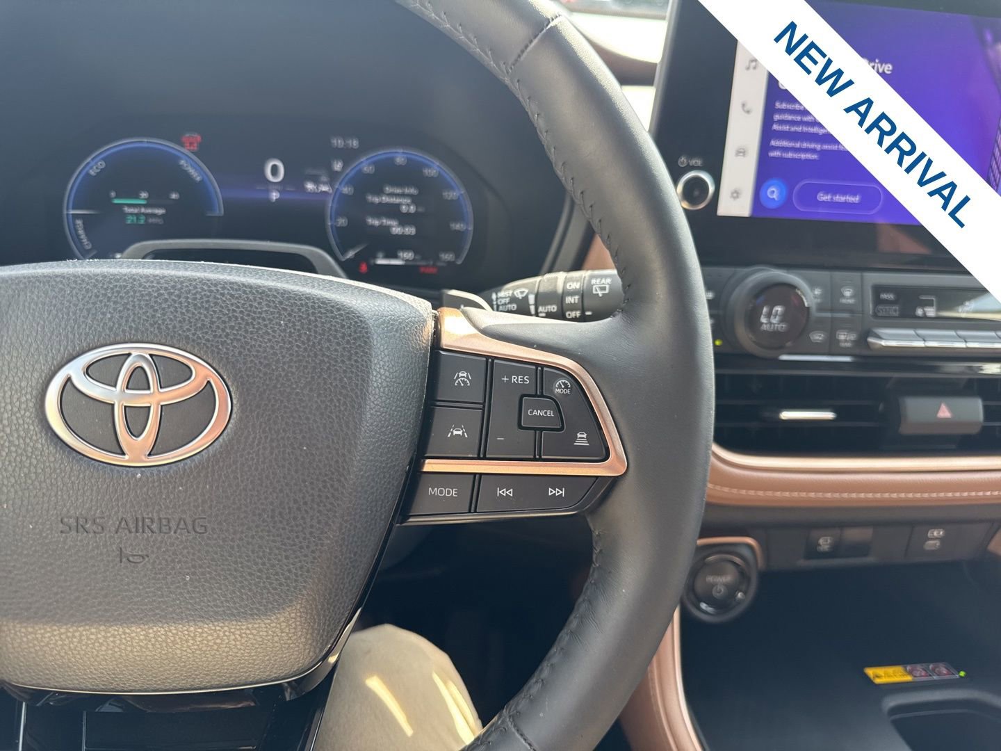 Used 2024 Toyota Grand Highlander AWD Hybrid image 24