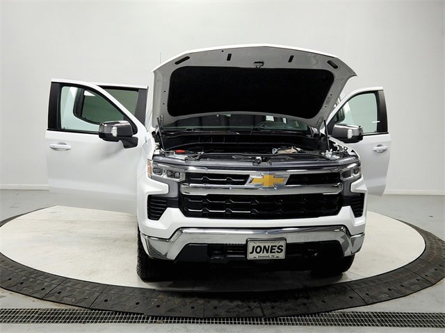 Used 2023 Chevrolet Silverado 1500 LT w/ Safety Package image 10