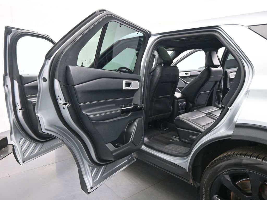 Used 2022 Ford Explorer ST w/ Equipment Group 401A AWD/4WD image 19
