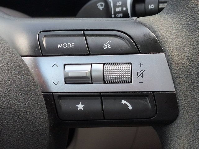 Certified 2025 Hyundai Tucson SE FWD image 24