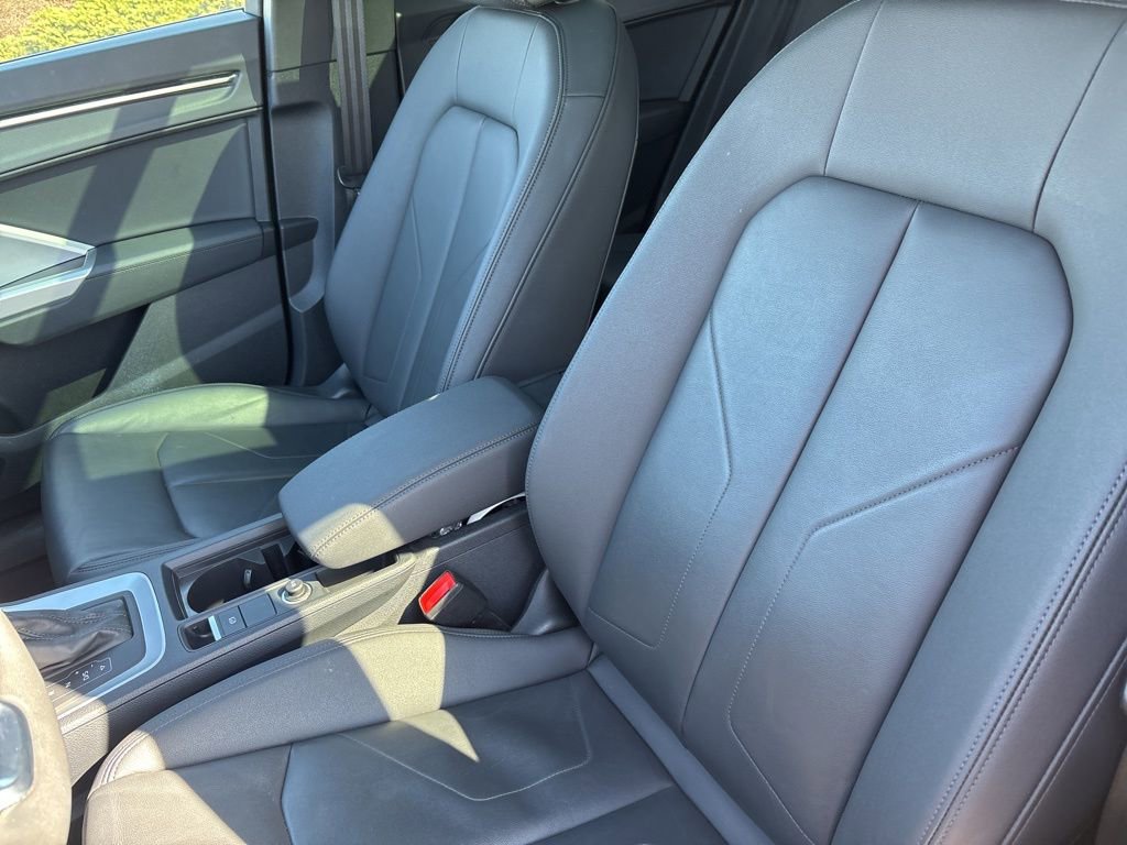 Used 2025 Audi Q3 2.0T Premium image 17