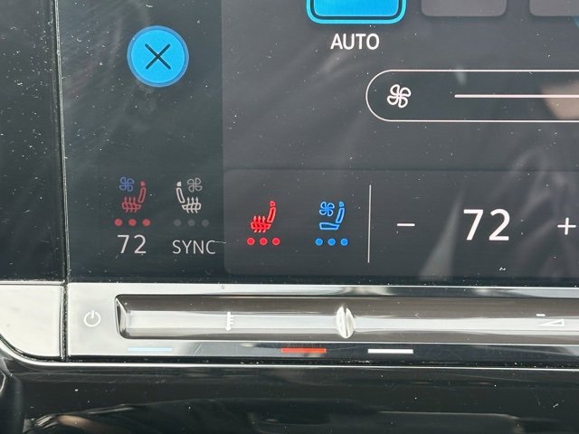 Certified 2024 Volkswagen Atlas SE image 28