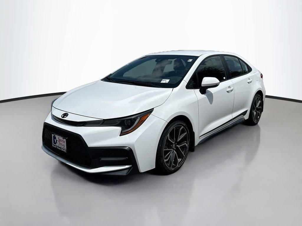 Used 2022 Toyota Corolla SE FWD image 3