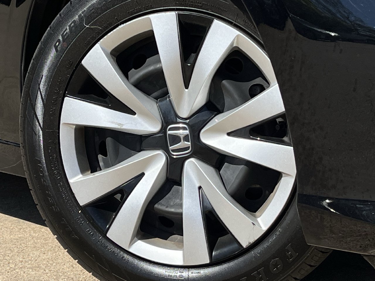 Used 2025 Honda Civic LX image 27