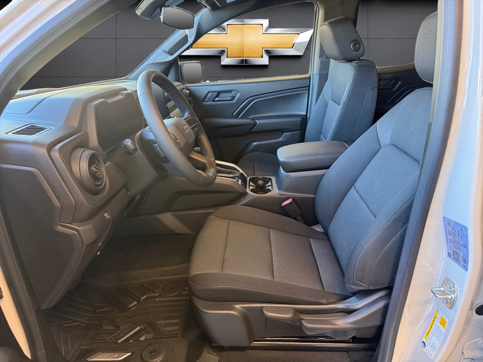 Used 2026 Chevrolet Colorado Trail Boss AWD/4WD image 9