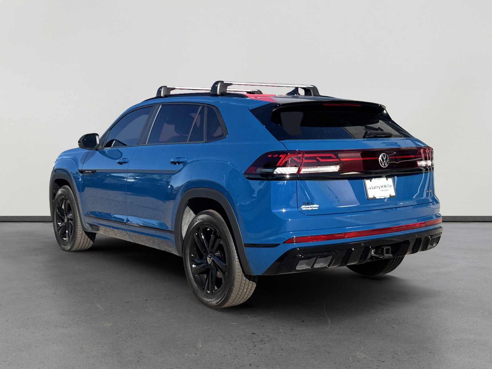 New 2026 Volkswagen Atlas Cross Sport SEL R-Line image 4