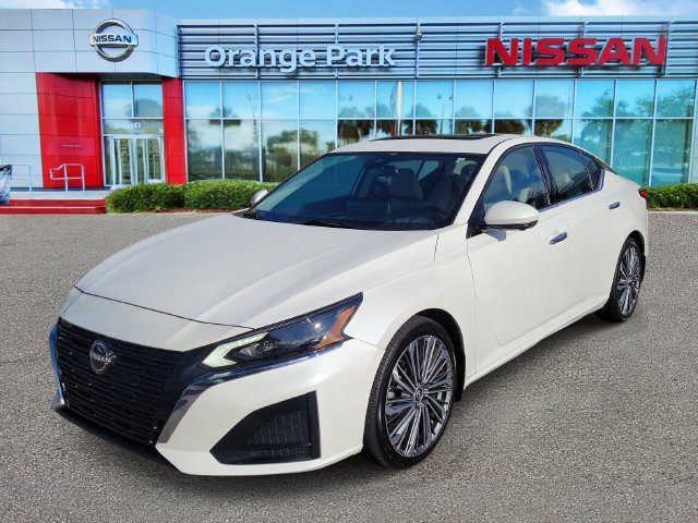Used 2023 Nissan Altima 2.5 SL FWD image 4