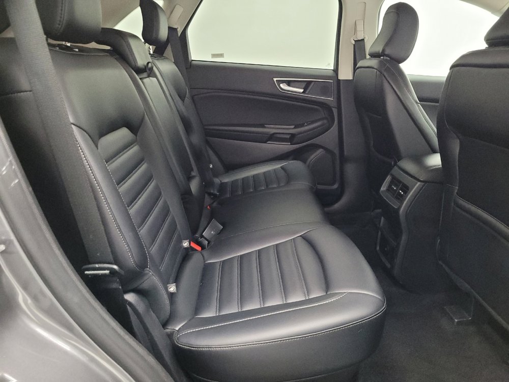 Used 2024 Ford Edge SEL image 19