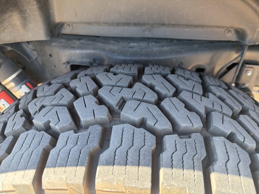 Used 2025 Jeep Gladiator Mojave w/ Safety Group image 9