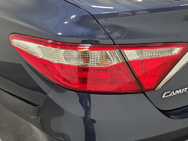 Used 2016 Toyota Camry LE FWD image 31