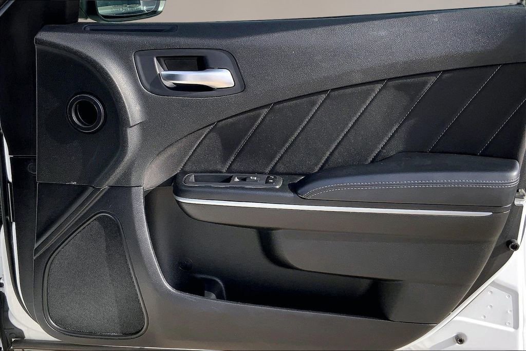 Used 2022 Dodge Charger SXT image 23