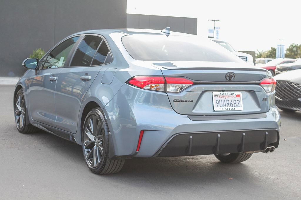 Used 2025 Toyota Corolla SE FWD image 9