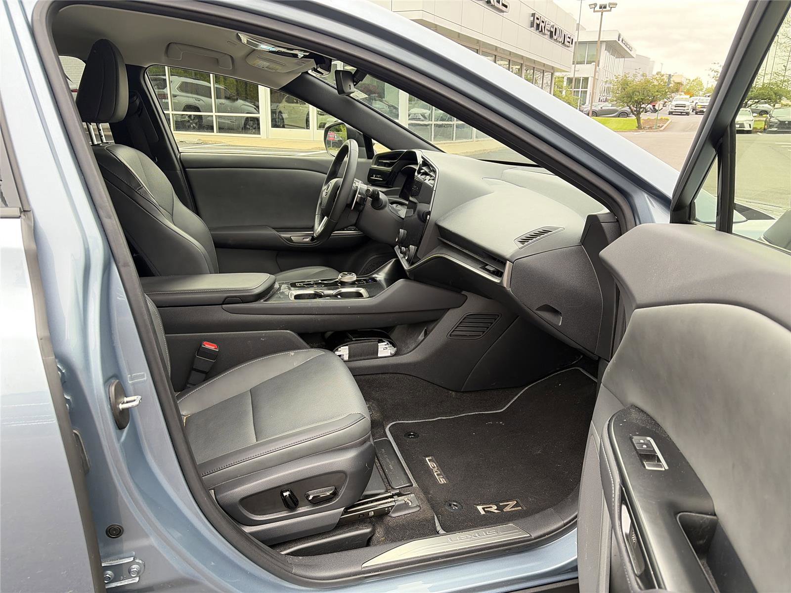 Used 2024 Lexus RZ 450e Premium w/ Accessory Package (Z1) AWD/4WD image 14