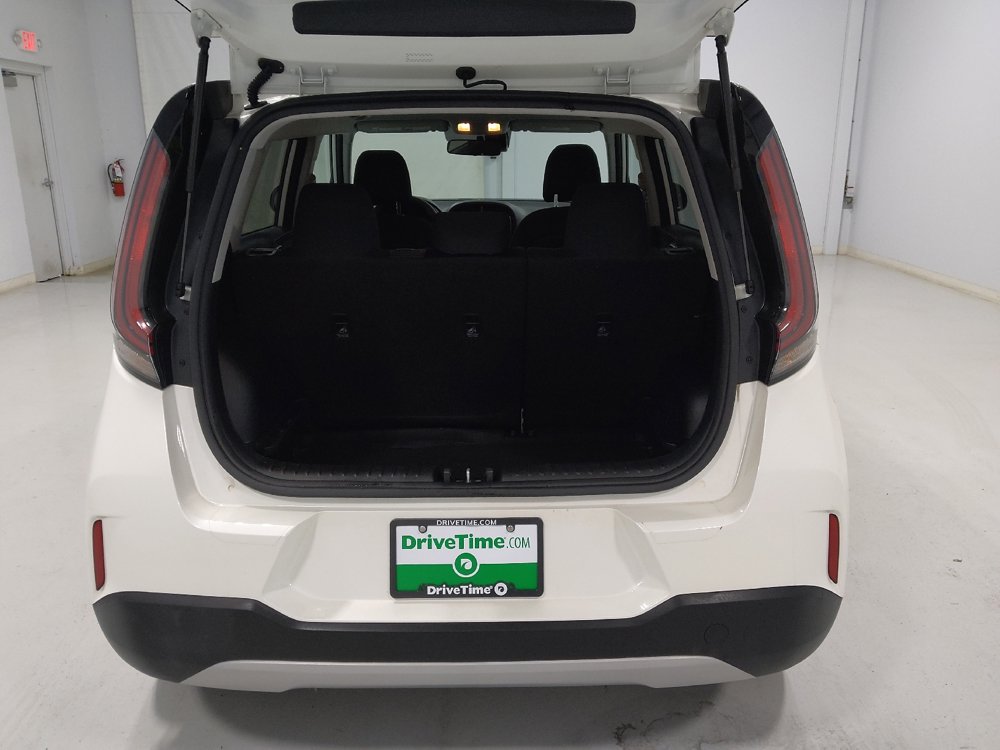 Used 2023 Kia Soul LX w/ LX Technology Package image 29