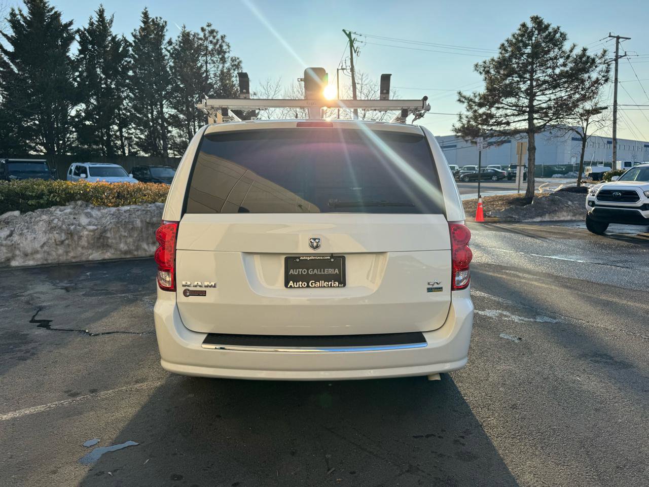 Used 2013 RAM C/V Tradesman image 5