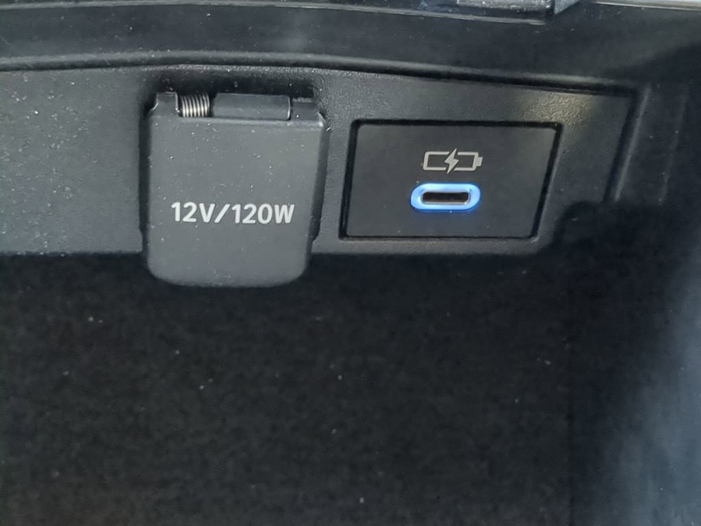 Used 2022 Toyota Corolla XSE image 27