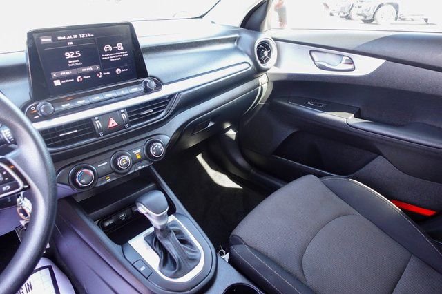 Used 2023 Kia Forte LXS w/ LXS Technology Package image 17