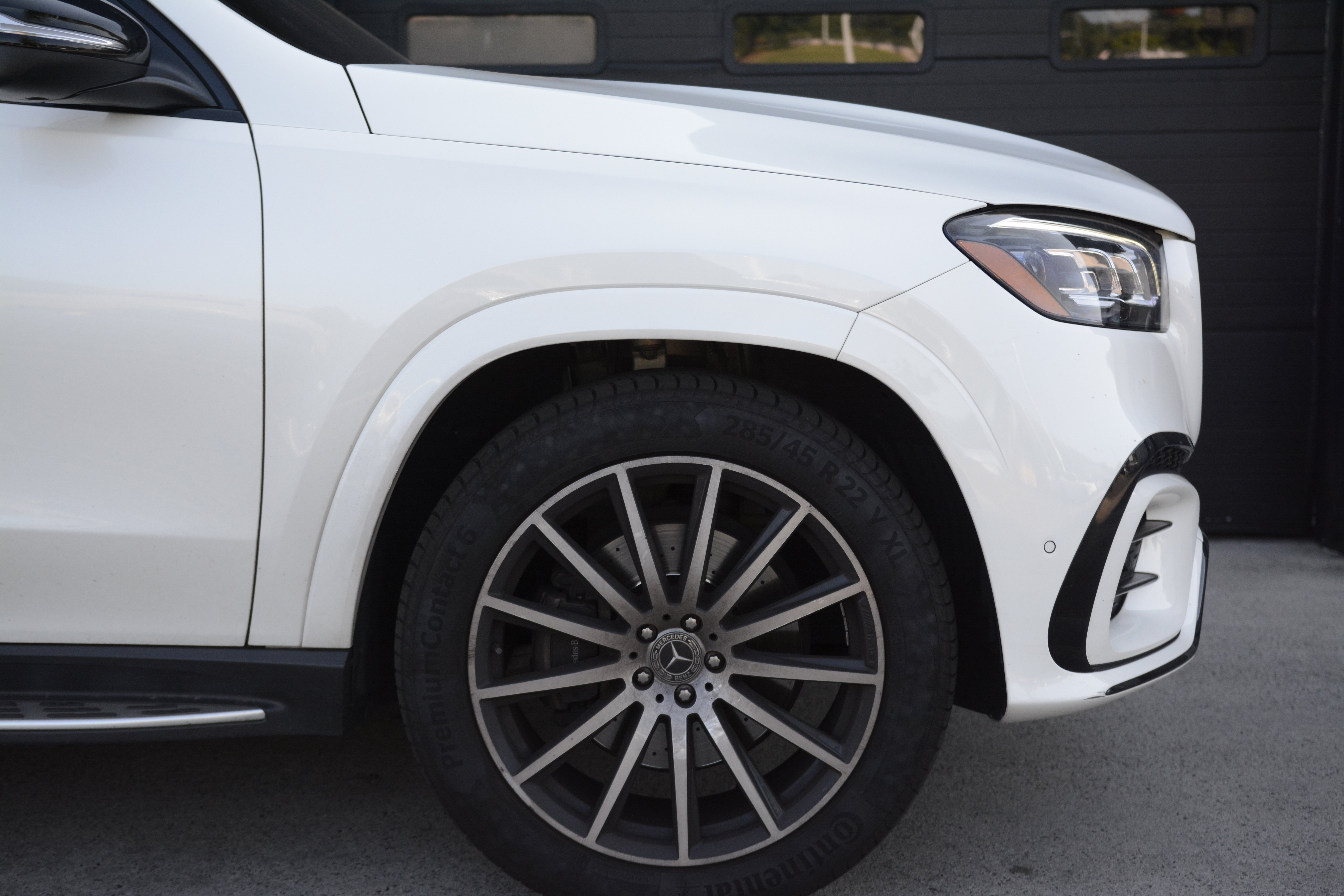 Used 2024 Mercedes-Benz GLS 450 4MATIC image 44