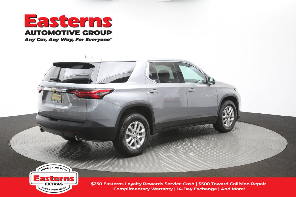 Used 2023 Chevrolet Traverse LS FWD image 41