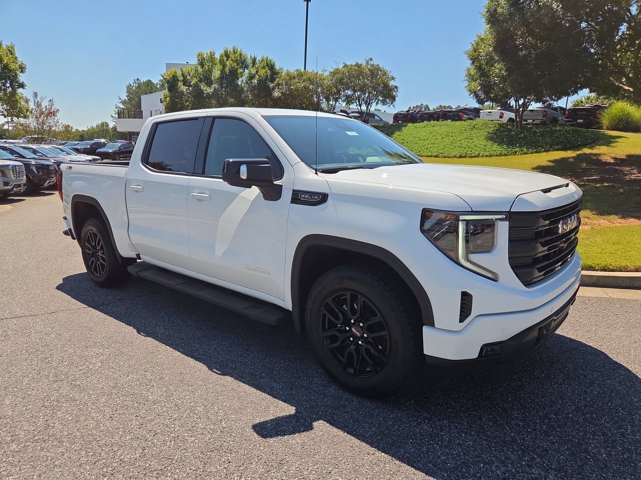 Used 2026 GMC Sierra 1500 Elevation w/ Elevation Premium Package AWD/4WD image 2