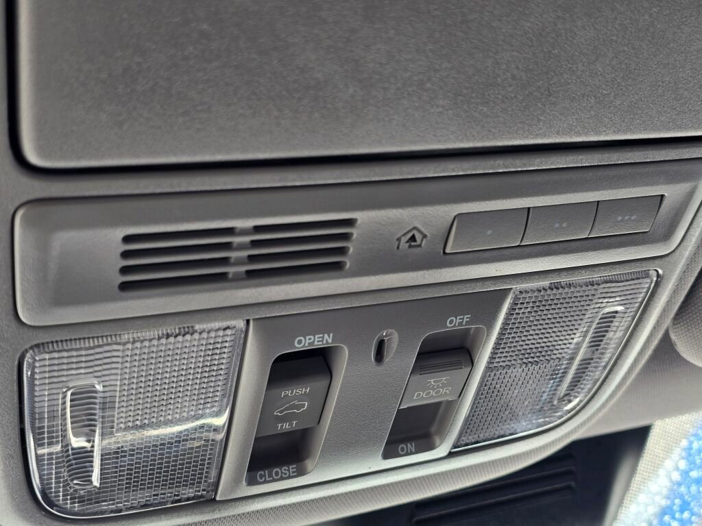 Certified 2022 Honda CR-V Touring image 34