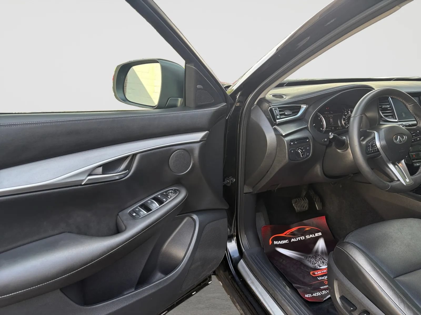 Used 2022 INFINITI QX50 Luxe AWD/4WD image 11