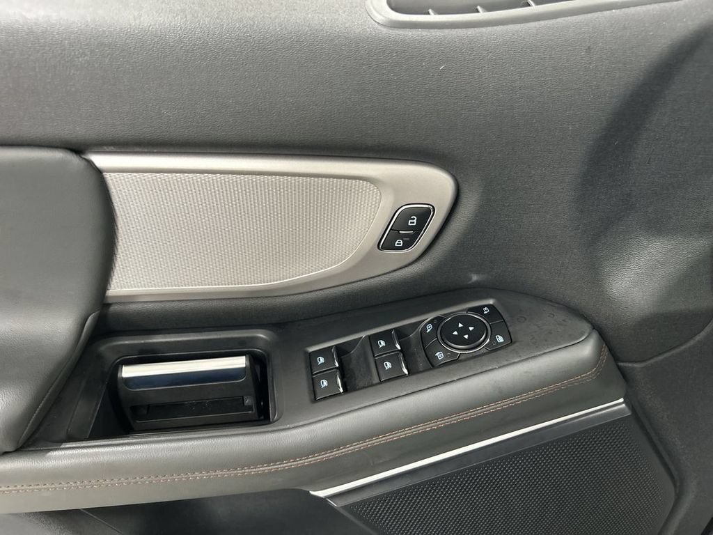 Used 2025 Ford Expedition Active AWD/4WD image 11