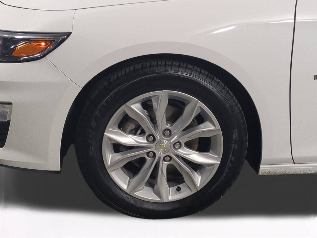 Used 2025 Chevrolet Malibu LT FWD image 11