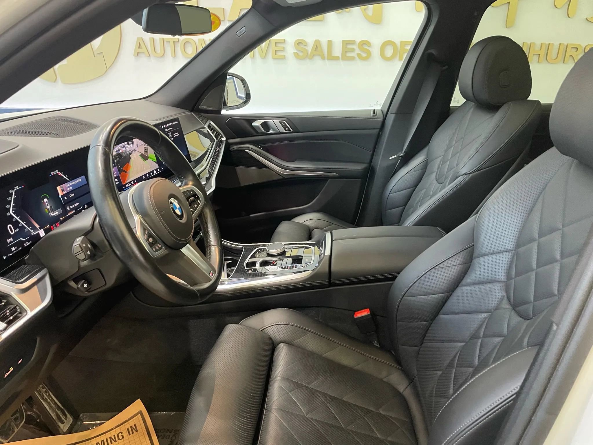 Used 2024 BMW X5 xDrive40i w/ M Sport Package image 18