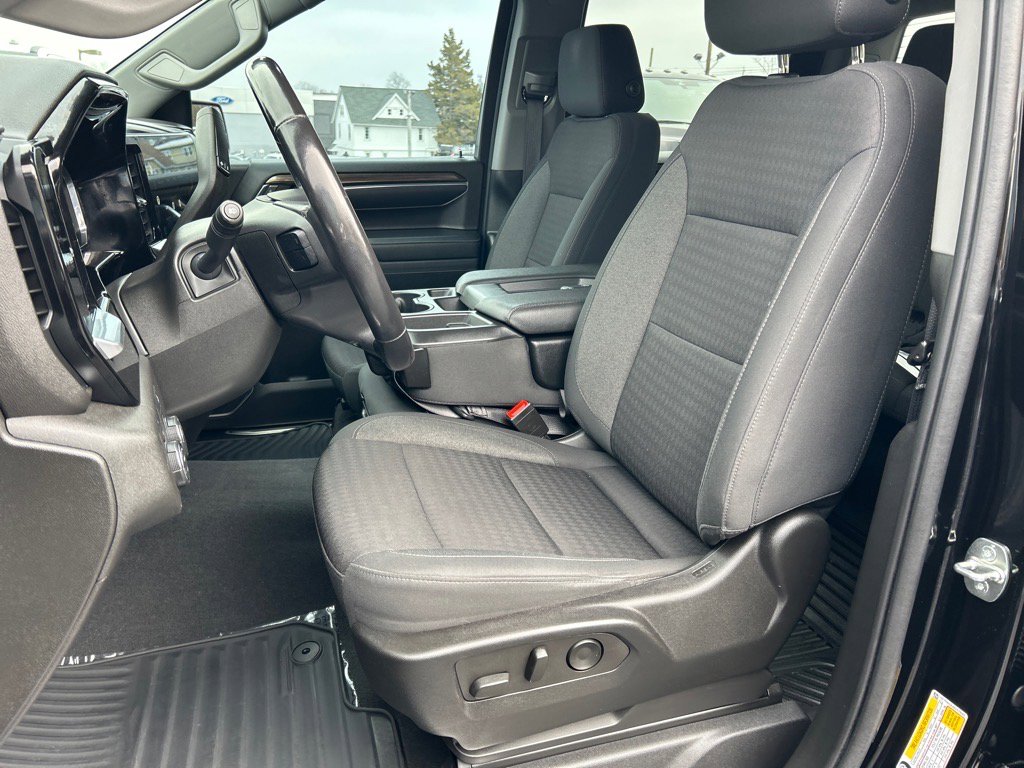 Used 2022 Chevrolet Silverado 1500 LT image 9