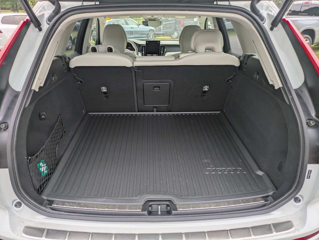 Certified 2026 Volvo XC60 B5 Ultra w/ Protection Package Premier AWD/4WD image 13