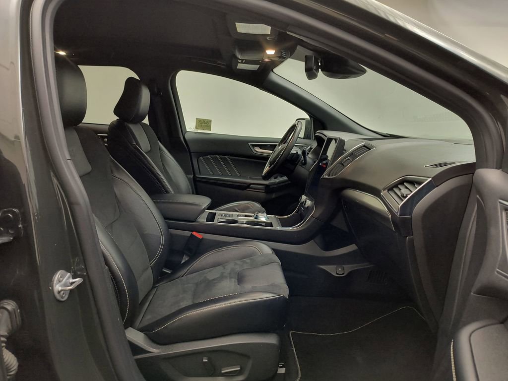Used 2022 Ford Edge ST w/ Equipment Group 401A image 31