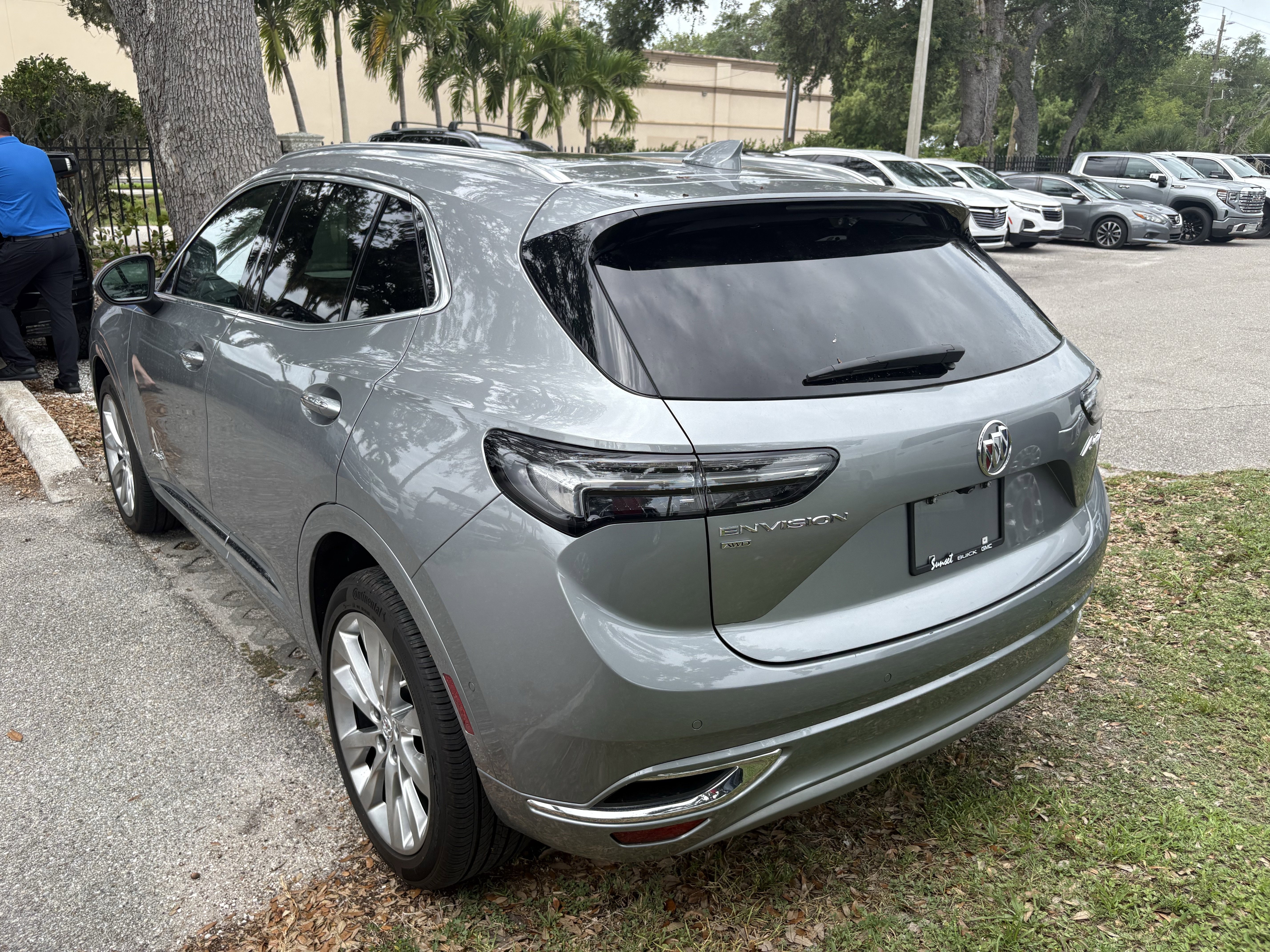Used 2023 Buick Envision Avenir AWD/4WD image 5