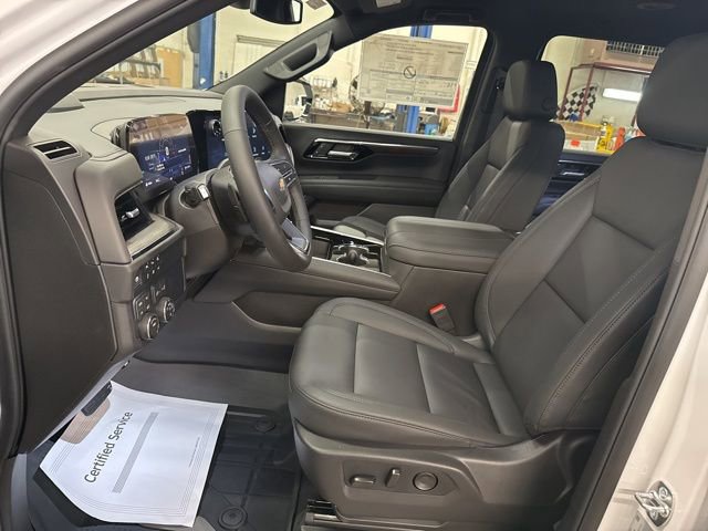 New 2026 Chevrolet Suburban LT w/ Comfort Package AWD/4WD image 11
